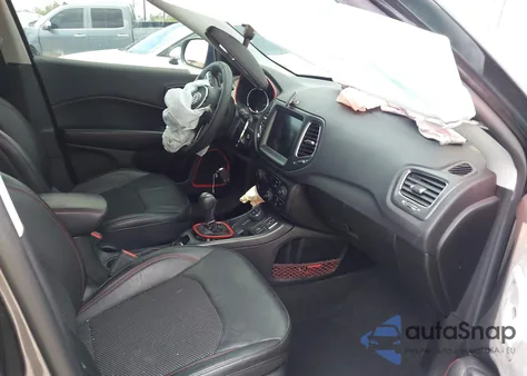 2021 Jeep Compass Trailhawk 4X4 from USA, damaged, VIN 3C4NJDDB6MT561074